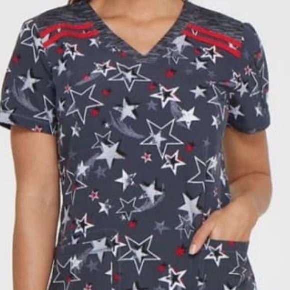 DICKIES DK602 V-NECK SCRUB TOP LUCKY STAR - Picture 1 of 2